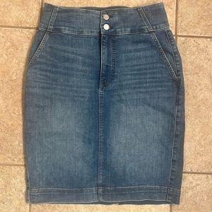 Gap denim pencil skirt 29 regular